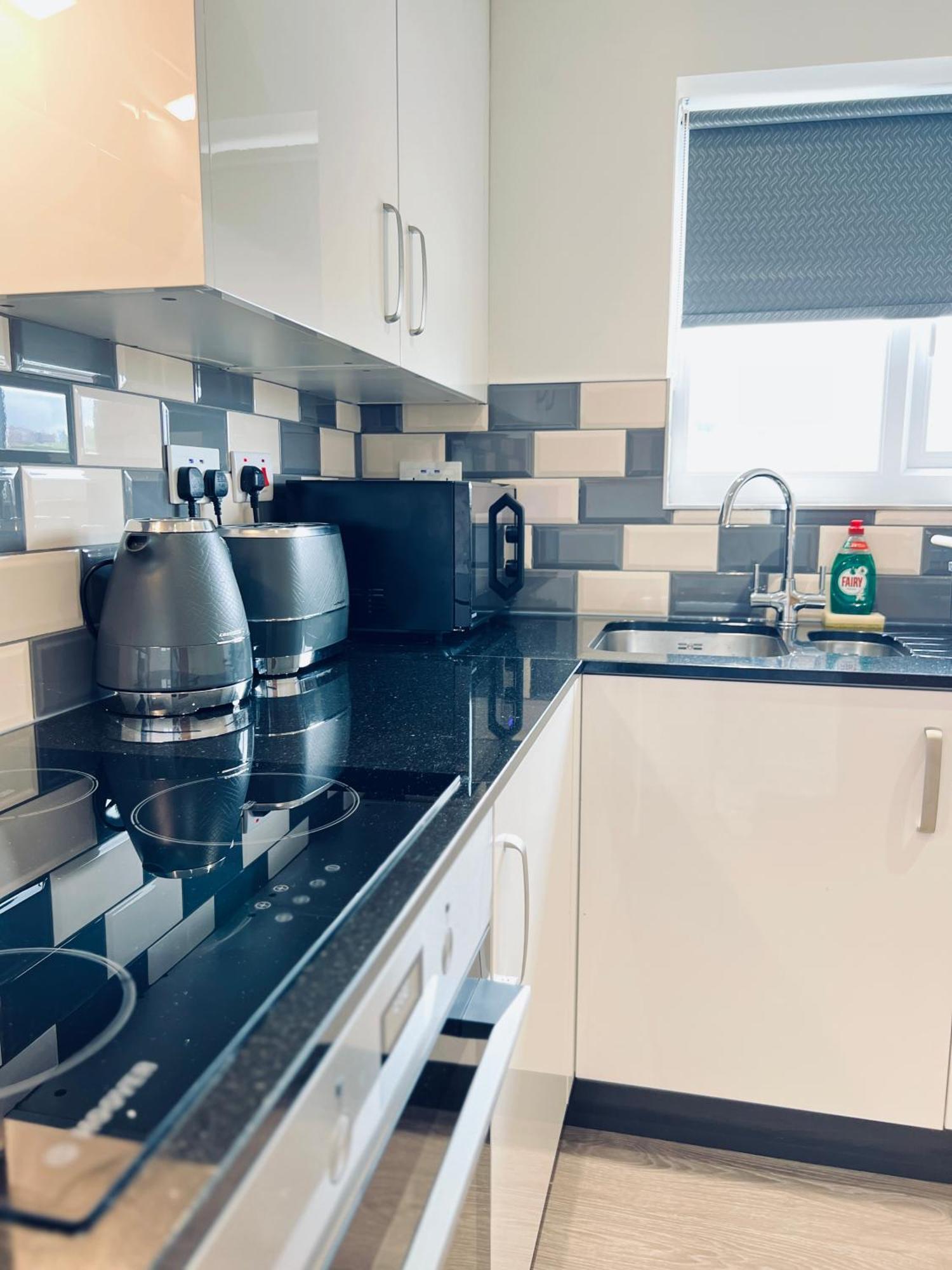 Deluxe 2 Bedroom Apartment Шефилд Екстериор снимка